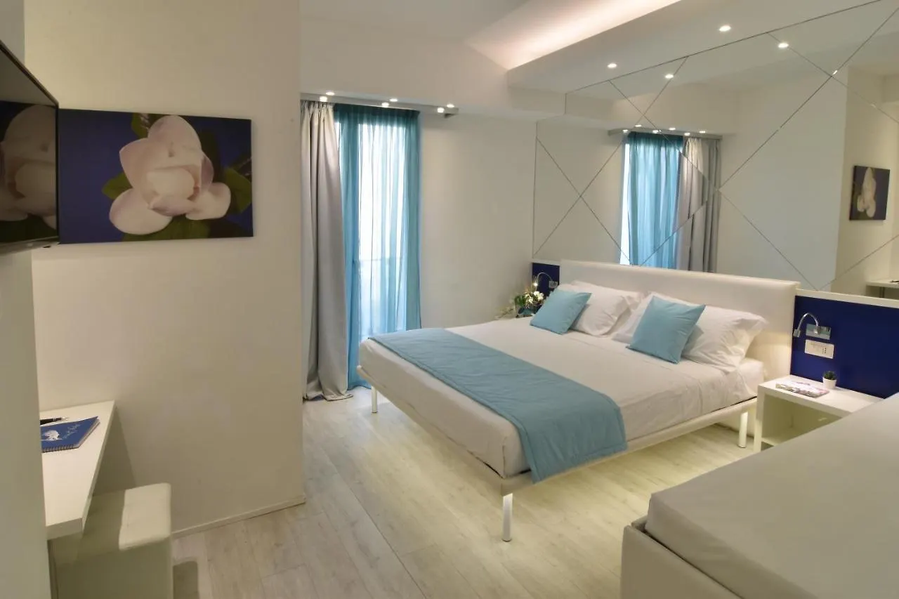 Hotel Nuovo Giardino リミニ 3*,  イタリア